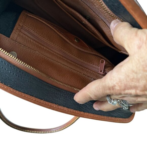 Vintage Dooney & Bourke Pebbled Leather Shoulder Bag Purse Black Tan - Picture 8 of 14
